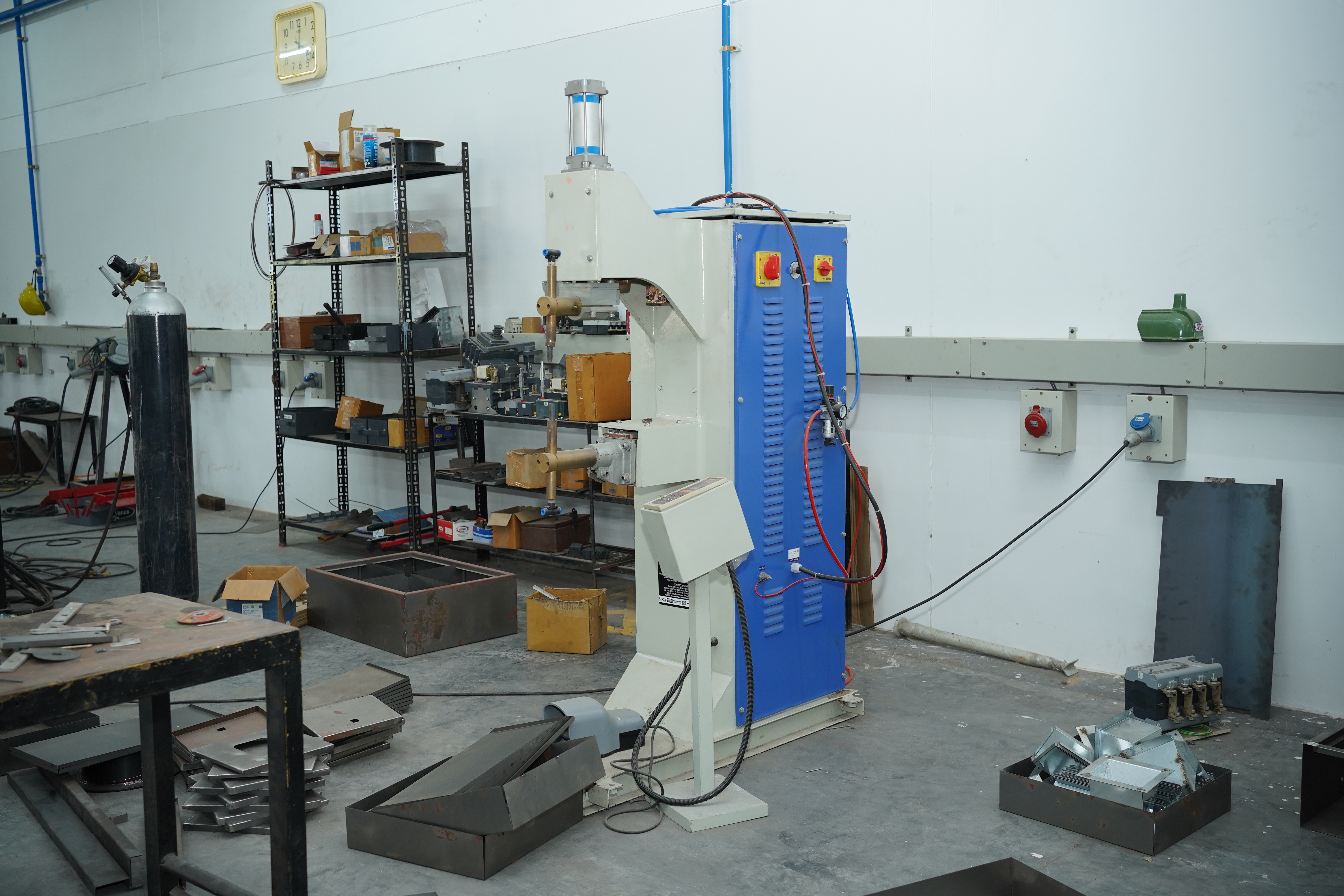 automatic welding machine